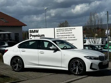 BMW 330e M Sport HUD GlasD.SuView.Ha Ka.Ad-Fahrw.AHK