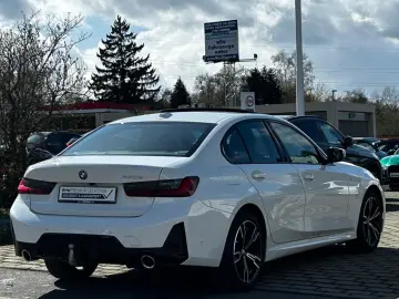 BMW 330e M Sport HUD GlasD.SuView.Ha Ka.Ad-Fahrw.AHK