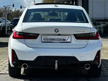 BMW 330e M Sport HUD GlasD.SuView.Ha Ka.Ad-Fahrw.AHK