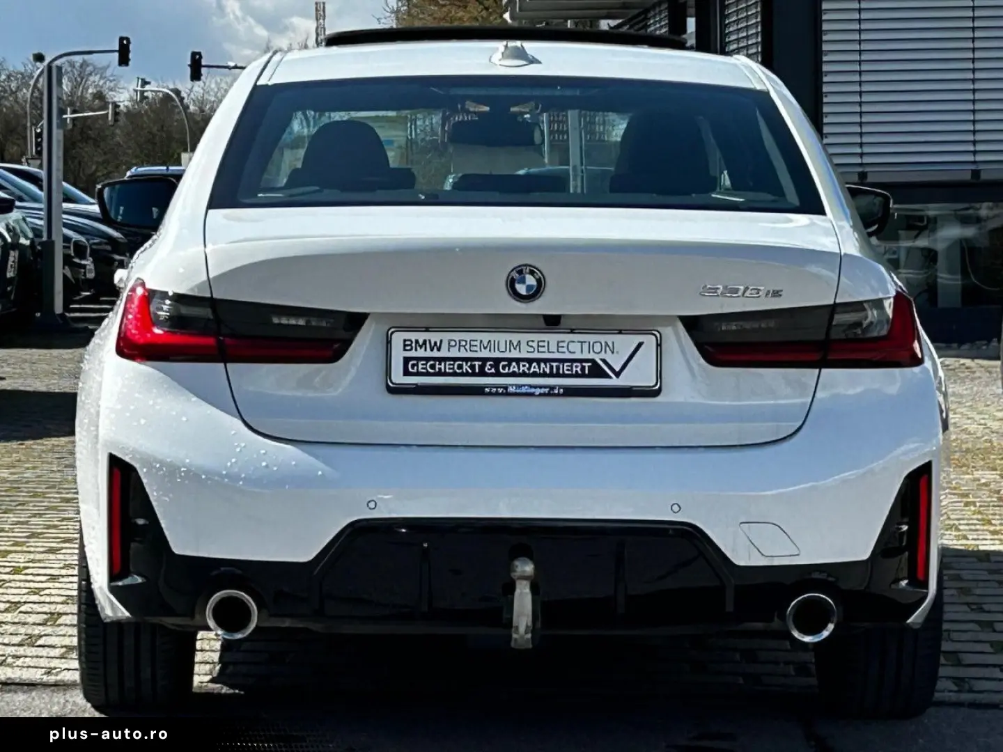 BMW 330e M Sport HUD GlasD.SuView.Ha Ka.Ad-Fahrw.AHK