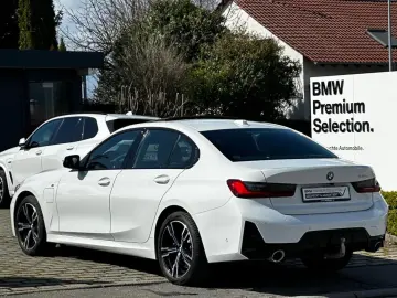 BMW 330e M Sport HUD GlasD.SuView.Ha Ka.Ad-Fahrw.AHK