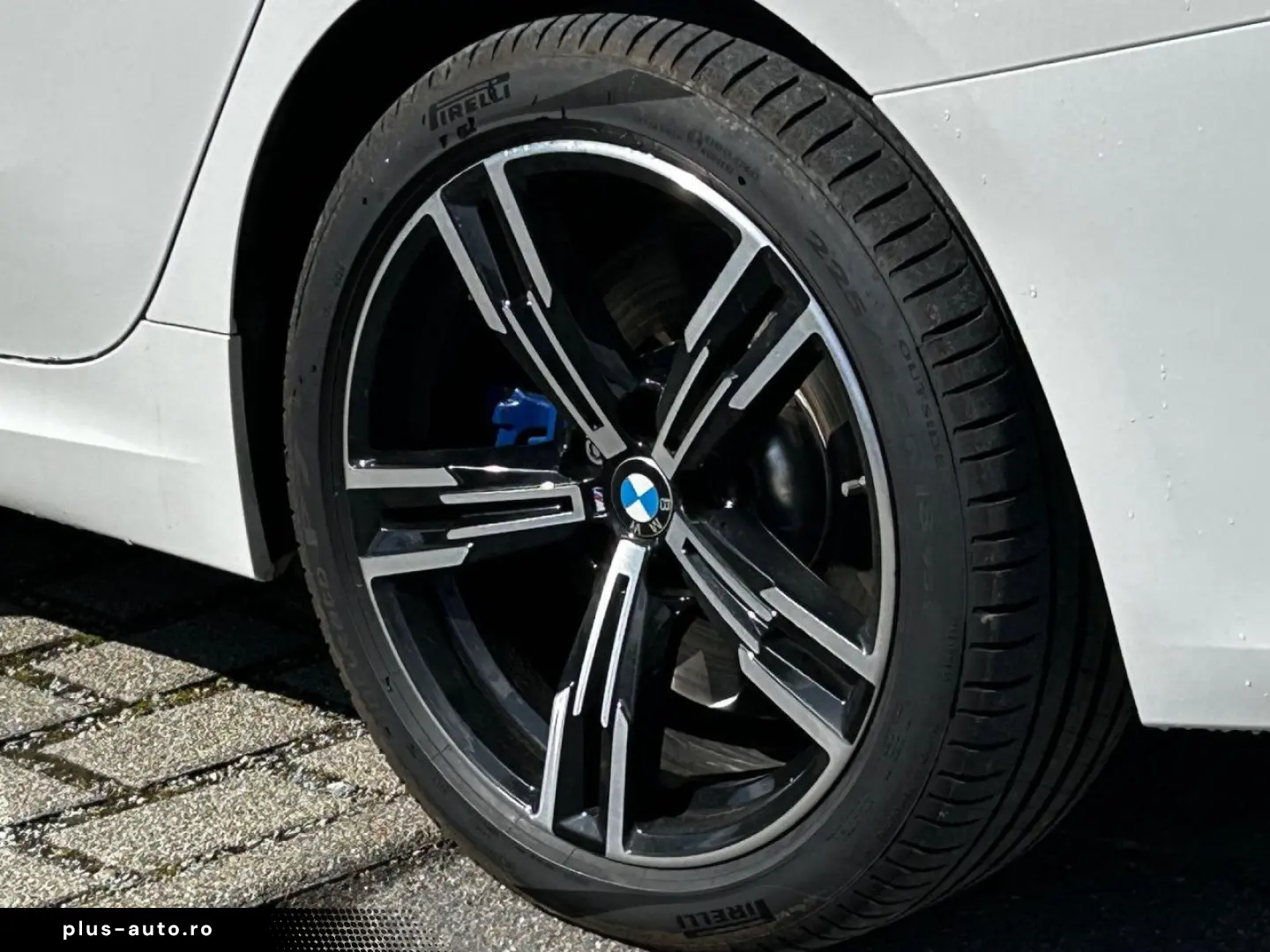 BMW 330e M Sport HUD GlasD.SuView.Ha Ka.Ad-Fahrw.AHK