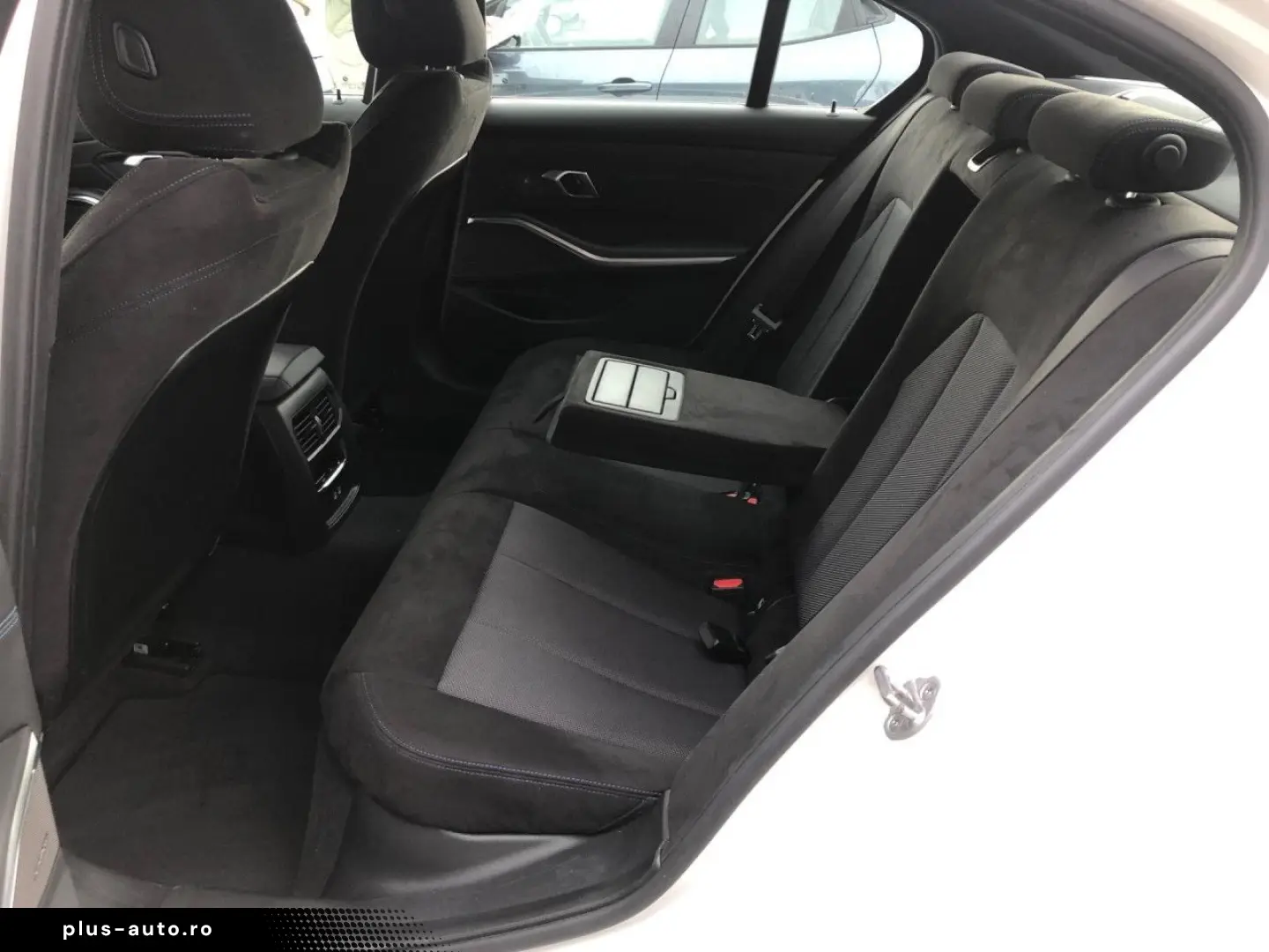 BMW 330e M Sport HUD GlasD.SuView.Ha Ka.Ad-Fahrw.AHK