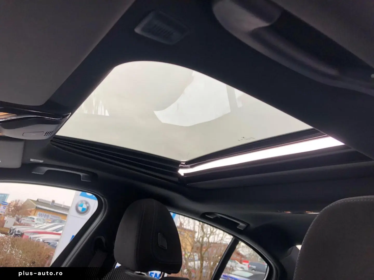 BMW 330e M Sport HUD GlasD.SuView.Ha Ka.Ad-Fahrw.AHK