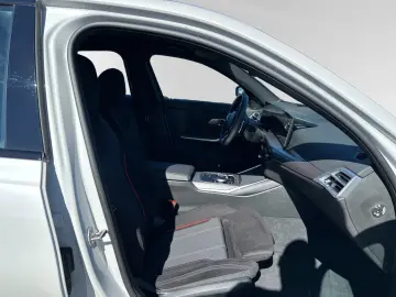 BMW 330e xDrive Limousine M Sport Head-Up DAProf.