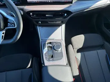 BMW 330e xDrive Limousine M Sport Head-Up DAProf.