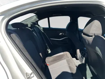 BMW 330e xDrive Limousine M Sport Head-Up DAProf.