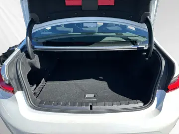 BMW 330e xDrive Limousine M Sport Head-Up DAProf.