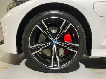 BMW 330e Limousine M Sport AHK Harman K Kamera LED