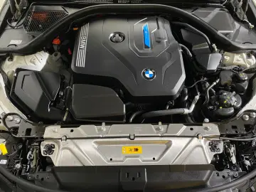 BMW 330e Limousine M Sport AHK Harman K Kamera LED