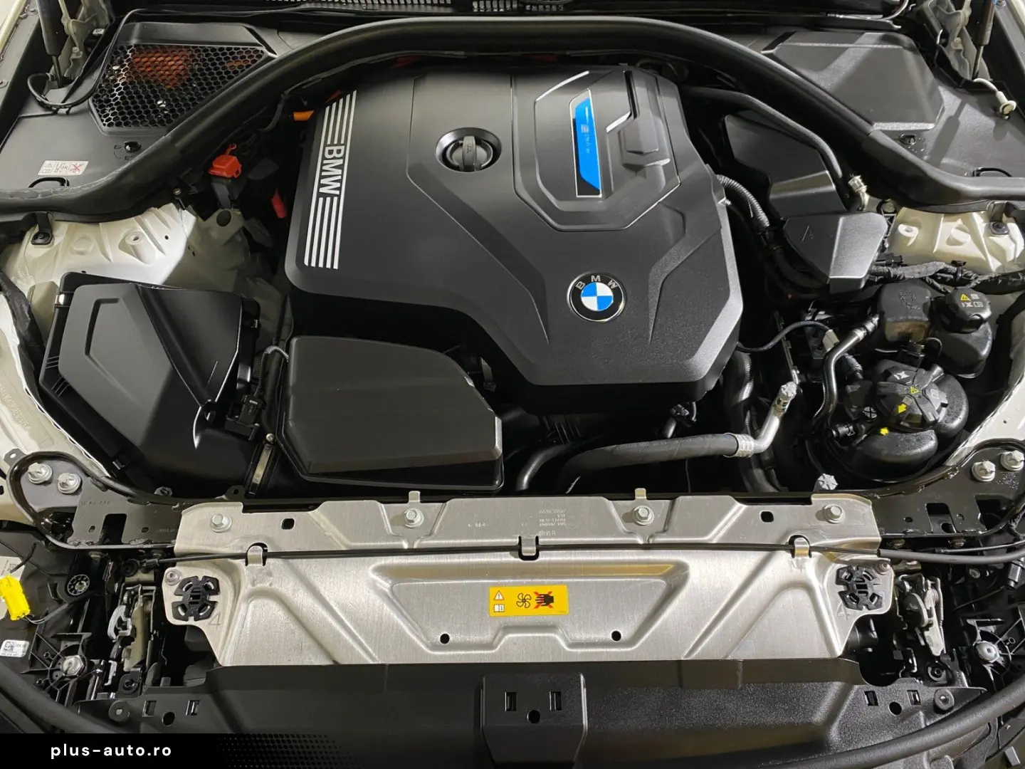 BMW 330e Limousine M Sport AHK Harman K Kamera LED