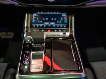 Audi RS Q8 Performance 640 PS