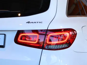 MERCEDES-BENZ GLC 300 4MATIC RÜCKFAHRKAMERA CARPLAY LED