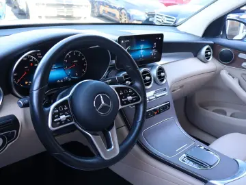 MERCEDES-BENZ GLC 300 4MATIC RÜCKFAHRKAMERA CARPLAY LED