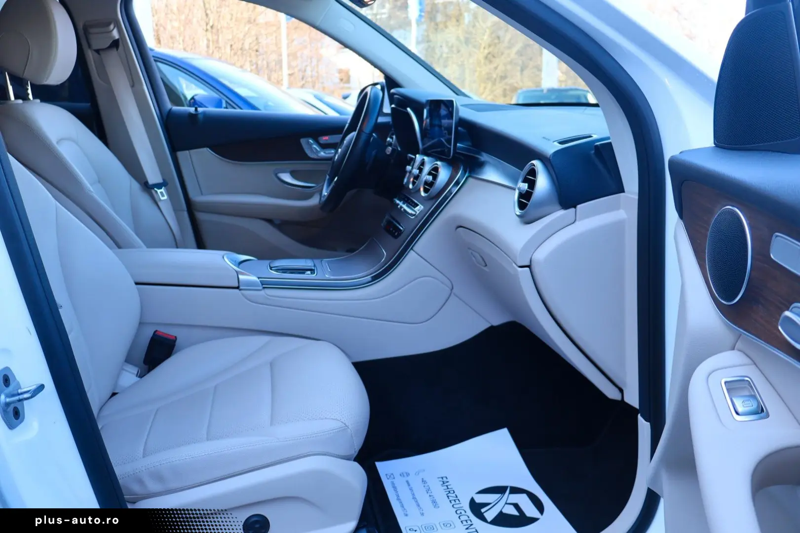 MERCEDES-BENZ GLC 300 4MATIC RÜCKFAHRKAMERA CARPLAY LED