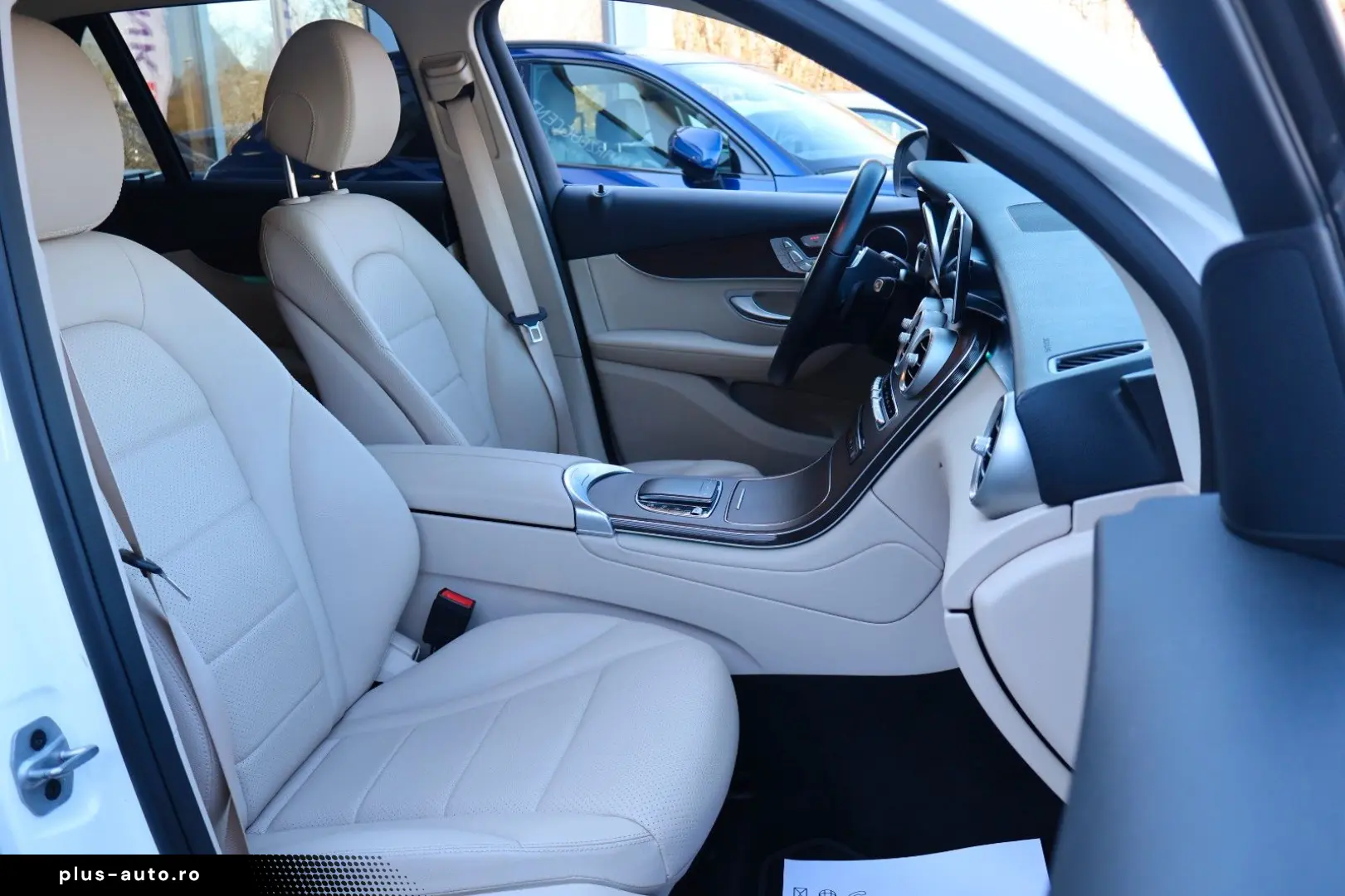 MERCEDES-BENZ GLC 300 4MATIC RÜCKFAHRKAMERA CARPLAY LED