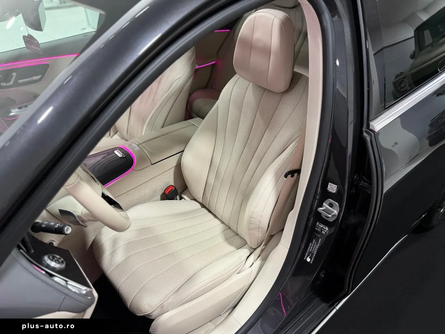 MERCEDES-BENZ E 400 e 4M Exclusive Premium Plus PANO&hellip;