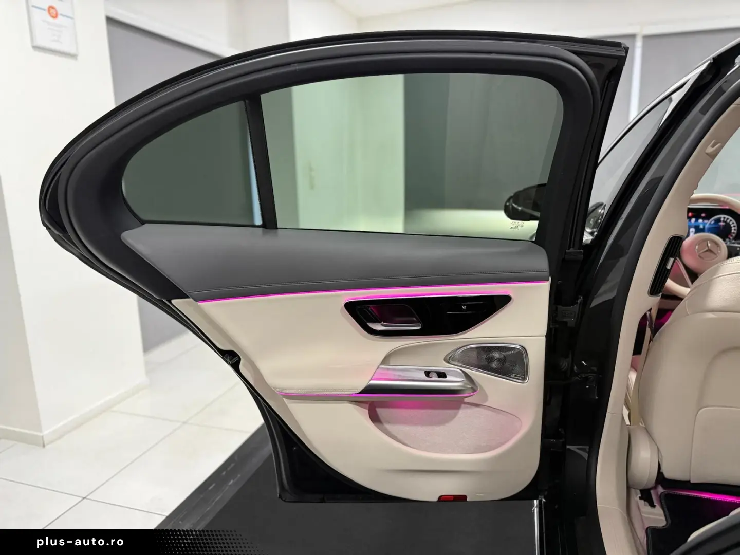 MERCEDES-BENZ E 400 e 4M Exclusive Premium Plus PANO&hellip;