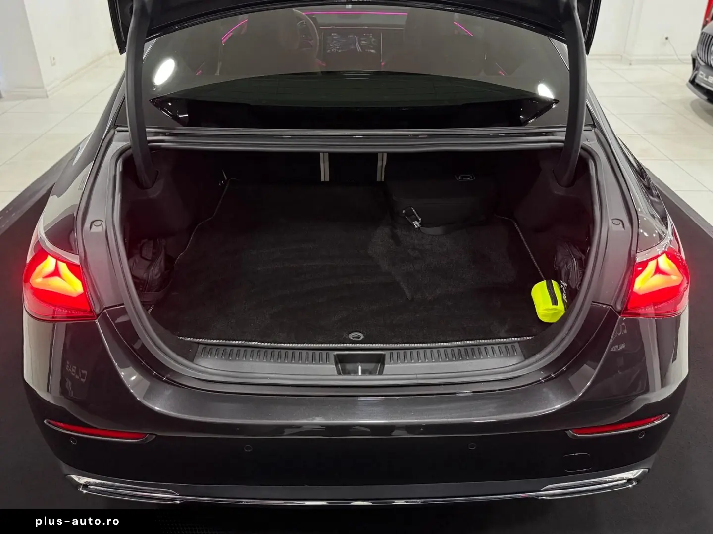 MERCEDES-BENZ E 400 e 4M Exclusive Premium Plus PANO&hellip;