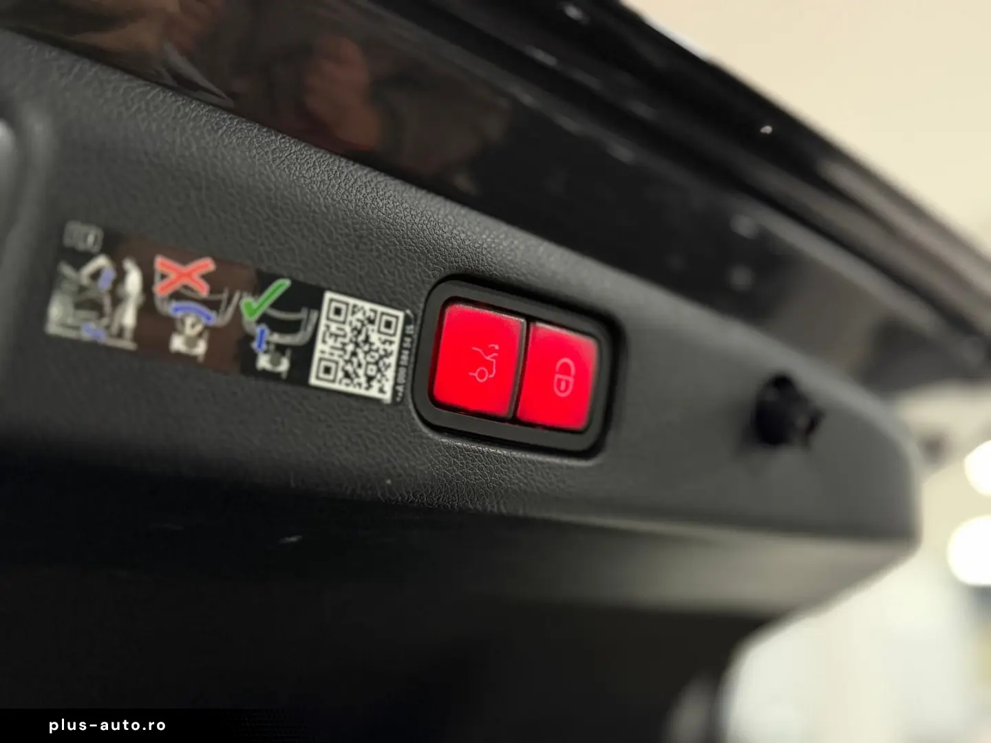 MERCEDES-BENZ E 400 e 4M Exclusive Premium Plus PANO&hellip;