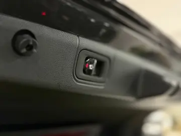 MERCEDES-BENZ E 400 e 4M Exclusive Premium Plus PANO&hellip;