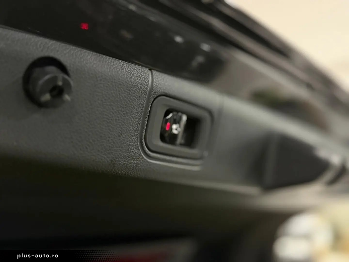 MERCEDES-BENZ E 400 e 4M Exclusive Premium Plus PANO&hellip;