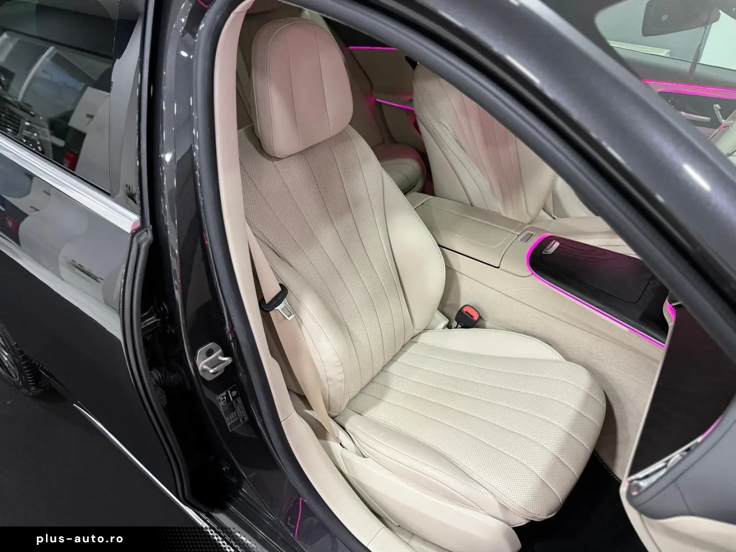 MERCEDES-BENZ E 400 e 4M Exclusive Premium Plus PANO&hellip;