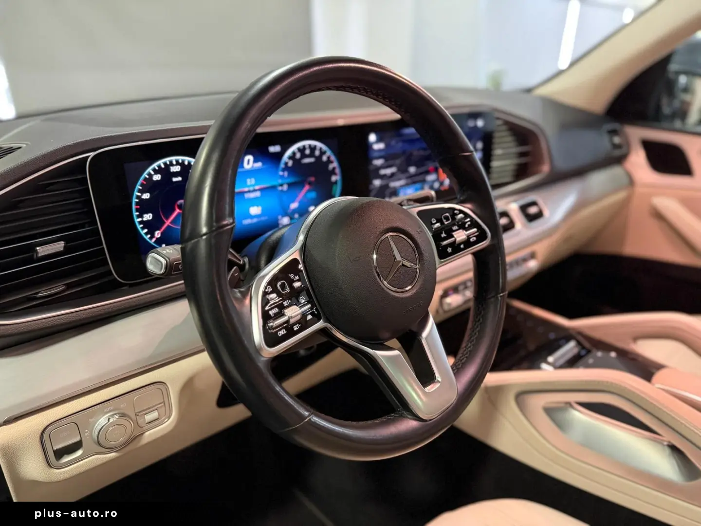 MERCEDES-BENZ GLE 350 e 4MATIC  PANO DIST 360 LEDER-BEIGE