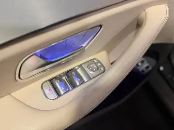 MERCEDES-BENZ GLE 350 e 4MATIC  PANO DIST 360 LEDER-BEIGE