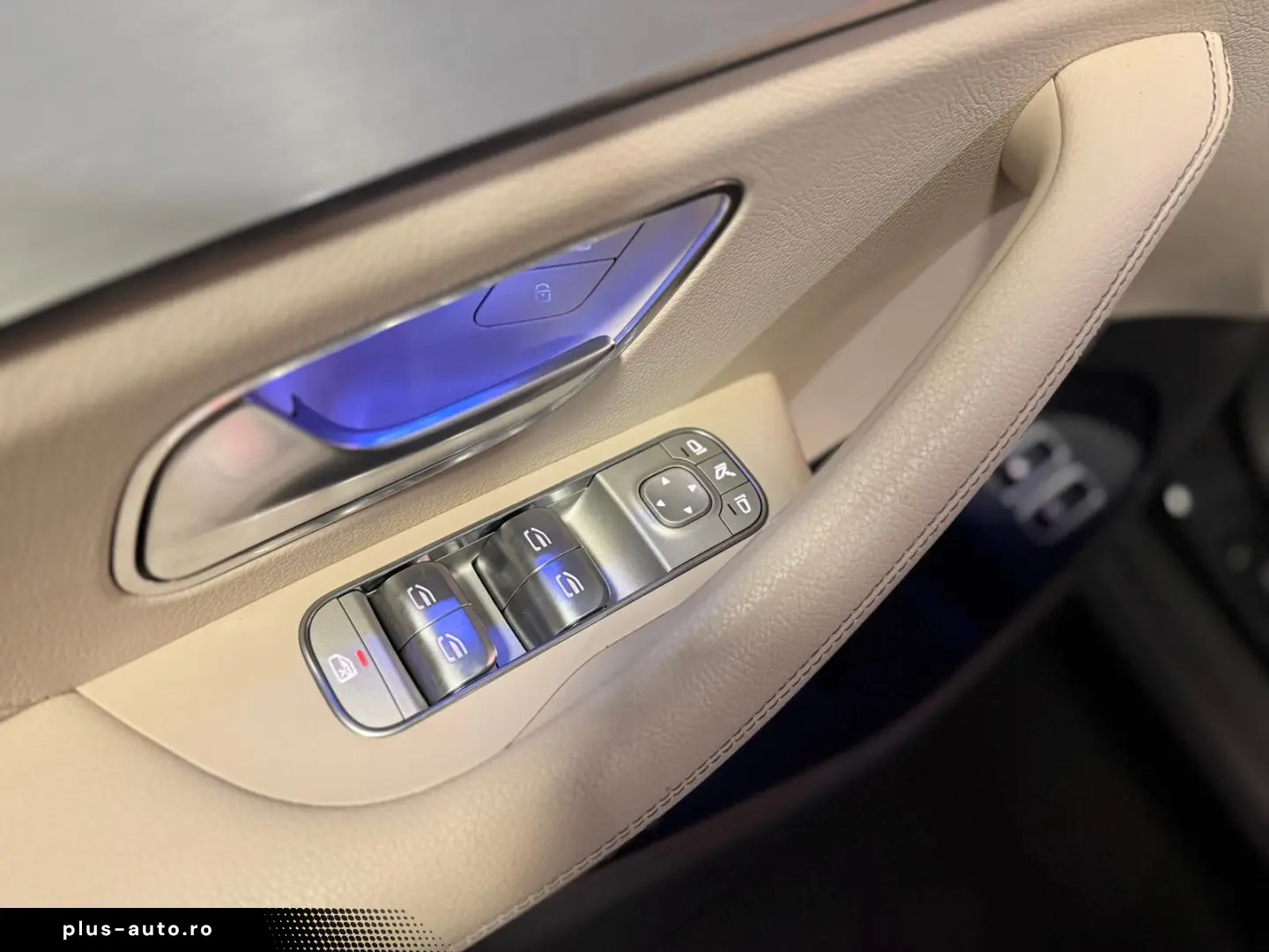 MERCEDES-BENZ GLE 350 e 4MATIC  PANO DIST 360 LEDER-BEIGE