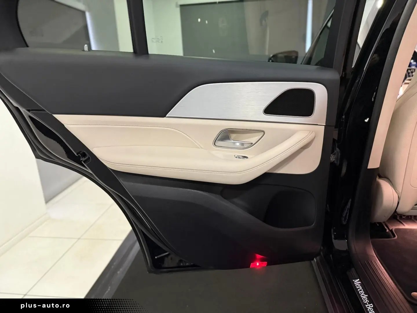 MERCEDES-BENZ GLE 350 e 4MATIC  PANO DIST 360 LEDER-BEIGE