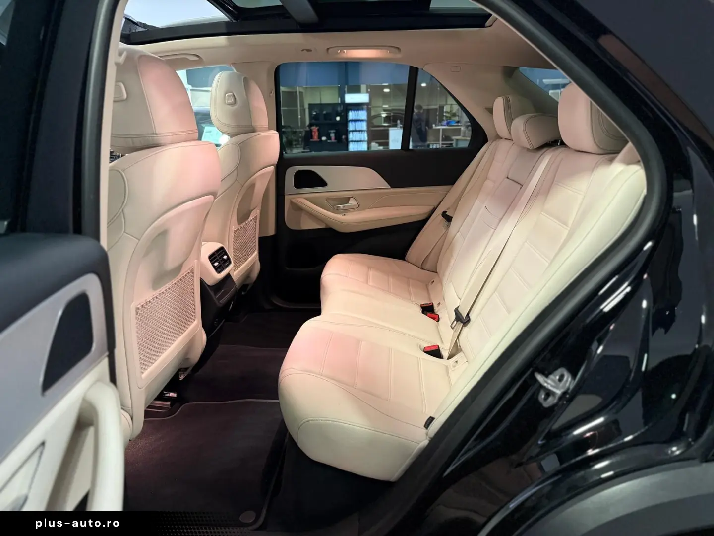 MERCEDES-BENZ GLE 350 e 4MATIC  PANO DIST 360 LEDER-BEIGE