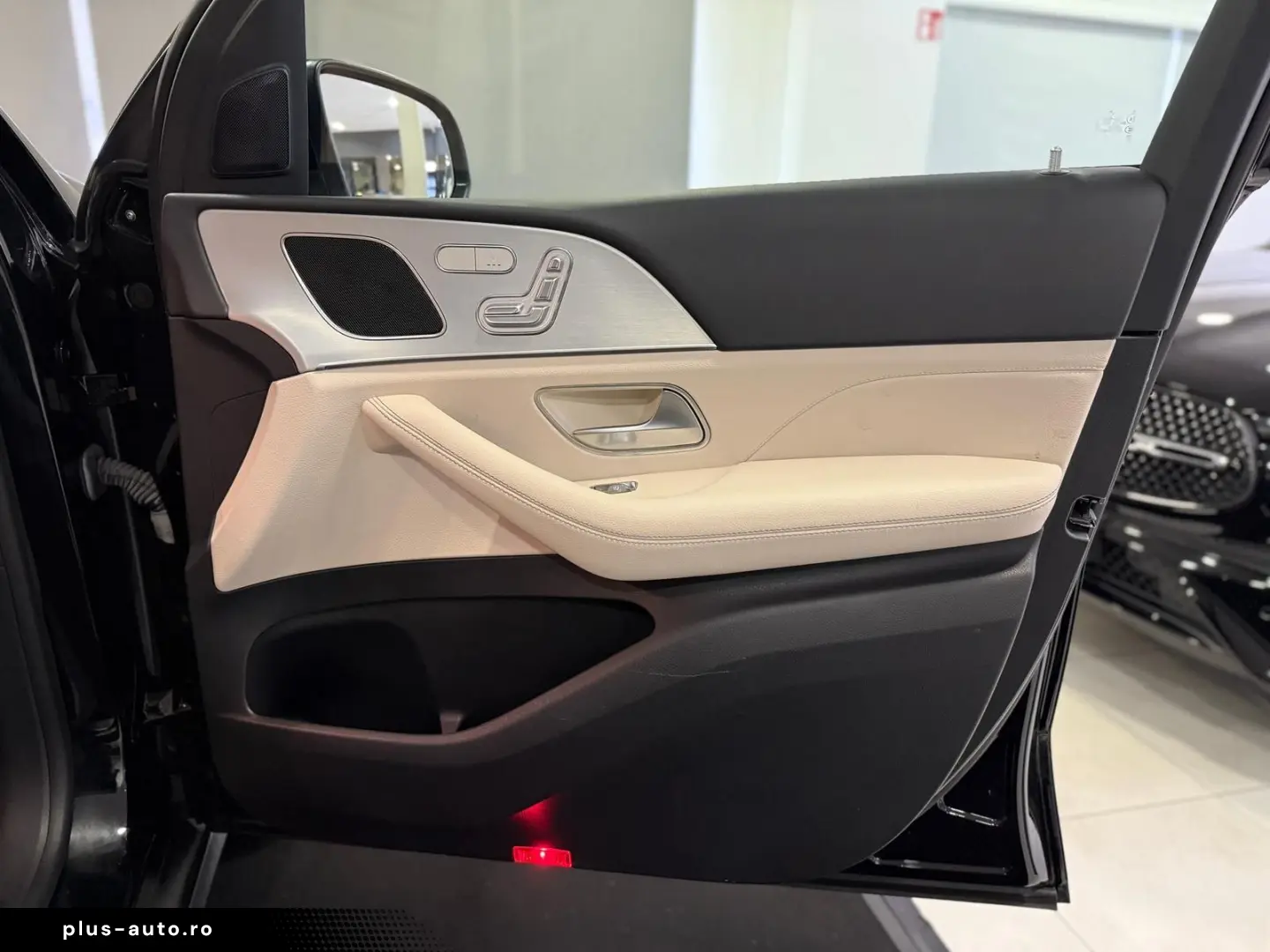 MERCEDES-BENZ GLE 350 e 4MATIC  PANO DIST 360 LEDER-BEIGE