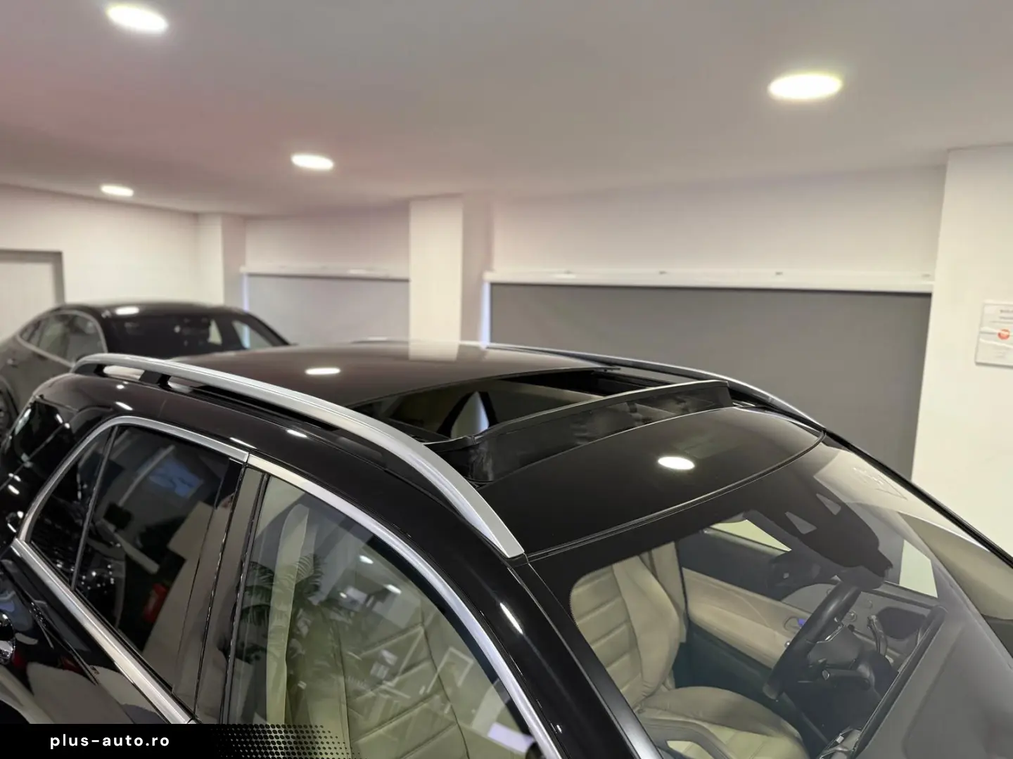 MERCEDES-BENZ GLE 350 e 4MATIC  PANO DIST 360 LEDER-BEIGE