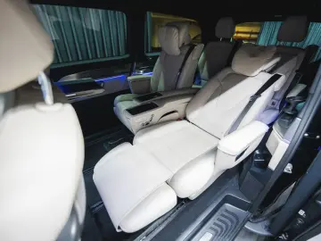 MERCEDES-BENZ V 300d 4MATIC EXCLUSIVE Extralang Luxussitze