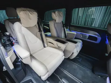 MERCEDES-BENZ V 300d 4MATIC EXCLUSIVE Extralang Luxussitze