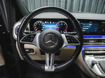 MERCEDES-BENZ V 300d 4MATIC EXCLUSIVE Extralang Luxussitze