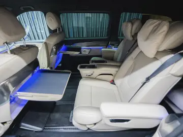 MERCEDES-BENZ V 300d 4MATIC EXCLUSIVE Extralang Luxussitze
