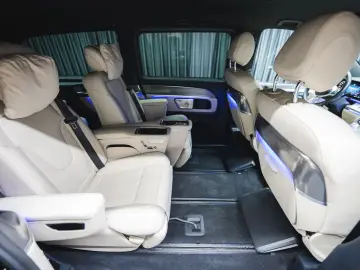 MERCEDES-BENZ V 300d 4MATIC EXCLUSIVE Extralang Luxussitze