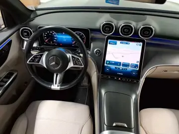 MERCEDES-BENZ GLC 200 4M-Avantgarde Advanced Leder