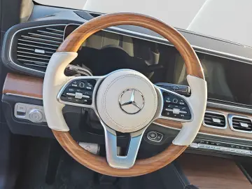 MERCEDES-BENZ GLS 600 Maybach 4Matic Pano Burmester HUD