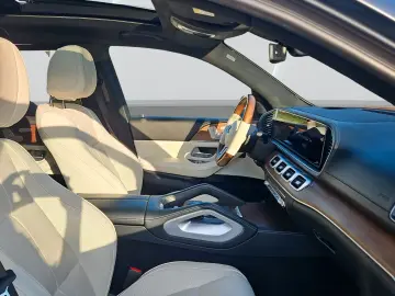 MERCEDES-BENZ GLS 600 Maybach 4Matic Pano Burmester HUD