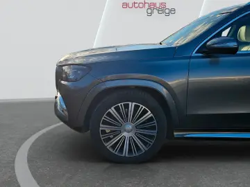 MERCEDES-BENZ GLS 600 Maybach 4Matic Pano Burmester HUD