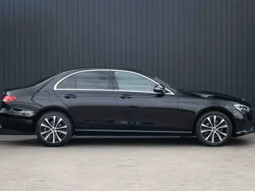 Mercedes-Benz E 300 de 4Matic 9G-TRONIC Avantgarde