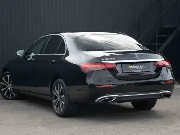 Mercedes-Benz E 300 de 4Matic 9G-TRONIC Avantgarde