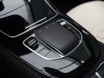 Mercedes-Benz E 300 de 4Matic 9G-TRONIC Avantgarde