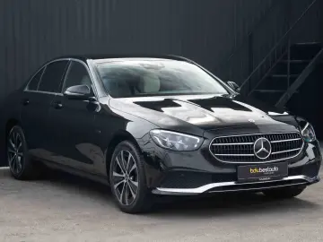 Mercedes-Benz E 300 de 4Matic 9G-TRONIC Avantgarde