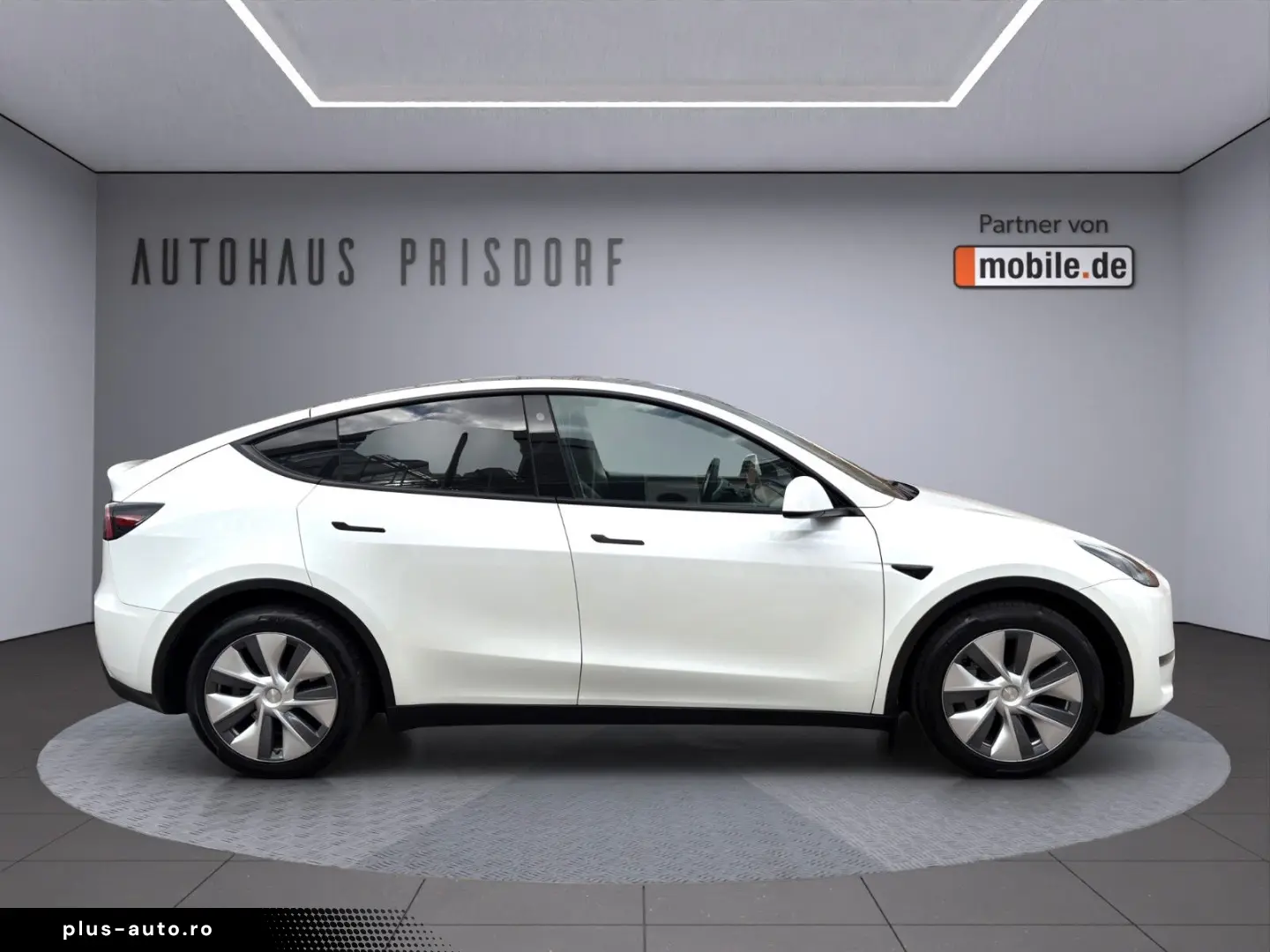 TESLA Model Y Long Range Dual AWD