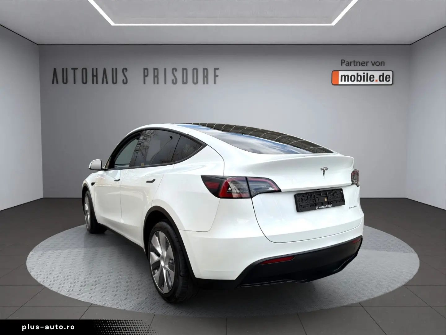 TESLA Model Y Long Range Dual AWD