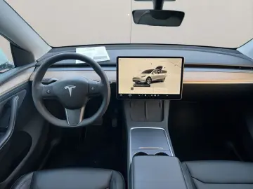 TESLA Model Y Long Range Dual